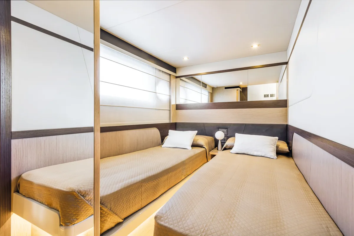 Cabin on Riaz Tahia, a Absolute Yachts Absolute 47 Fly motorboat at Primošten, Croatia
