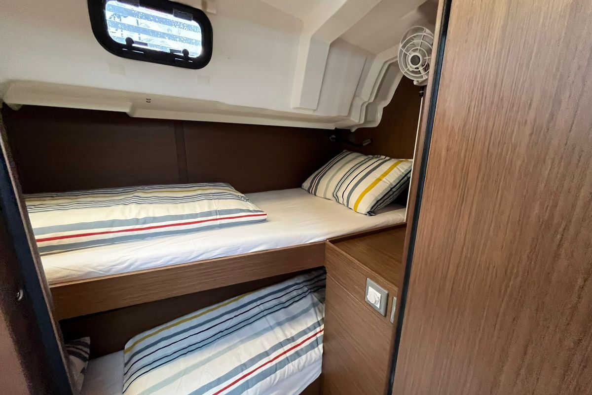 Cabin on Blue Sky, a Beneteau Oceanis 46.1 sailboat at Dubrovnik, Croatia