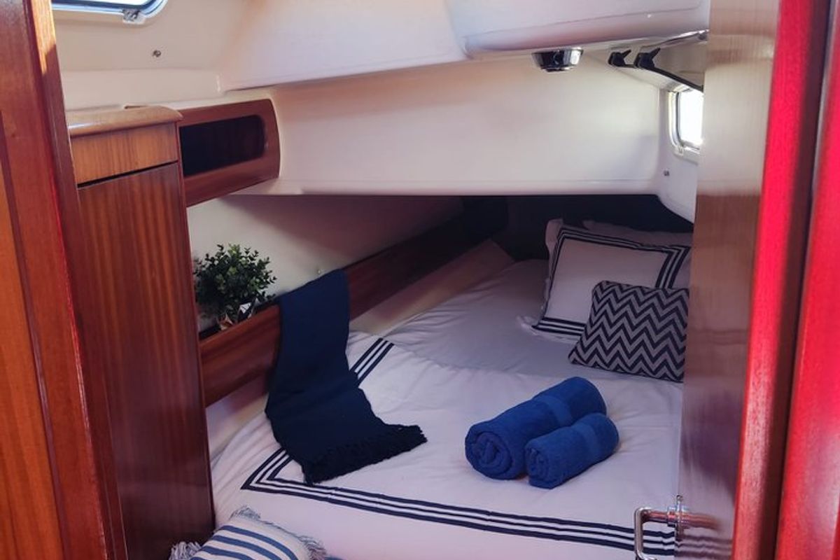 Cabin on Ra, a Bavaria 38 sailboat at Općina Marina, Croatia