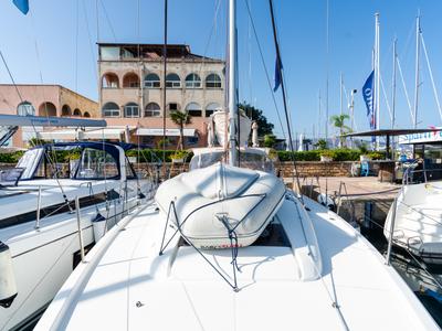 Deck of Diana - Standard line, a Jeanneau Sun Odyssey 440 sailboat at Tonnarella, Italy