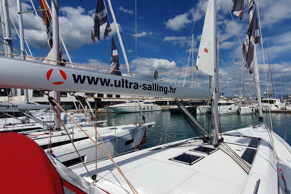 Deck of Ivy, a Beneteau Oceanis 46.1 sailboat at Split, Croatia