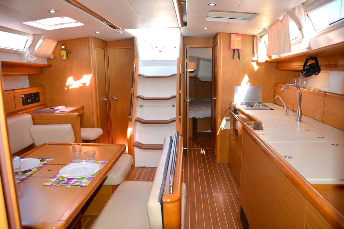 Salon of Colibrì, a Jeanneau Sun Odyssey 44 i sailboat at Municipal Unit of Lefkada, Greece