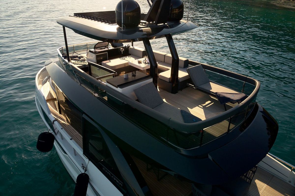 Deck of Blue Moon, a Explorer Yacht Explorer Fly 62 yacht at Općina Sukošan, Croatia