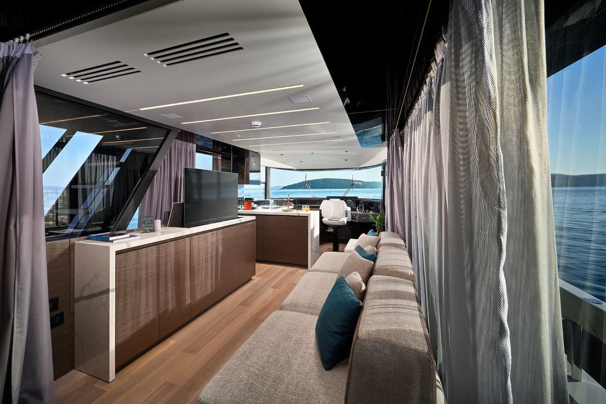 Salon of Blue Moon, a Explorer Yacht Explorer Fly 62 yacht at Općina Sukošan, Croatia
