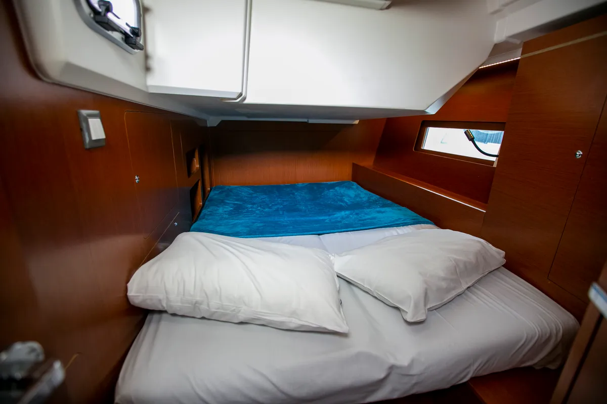 Cabin on Dancing Queen, a Beneteau Oceanis 46.1 sailboat at Athens, Greece