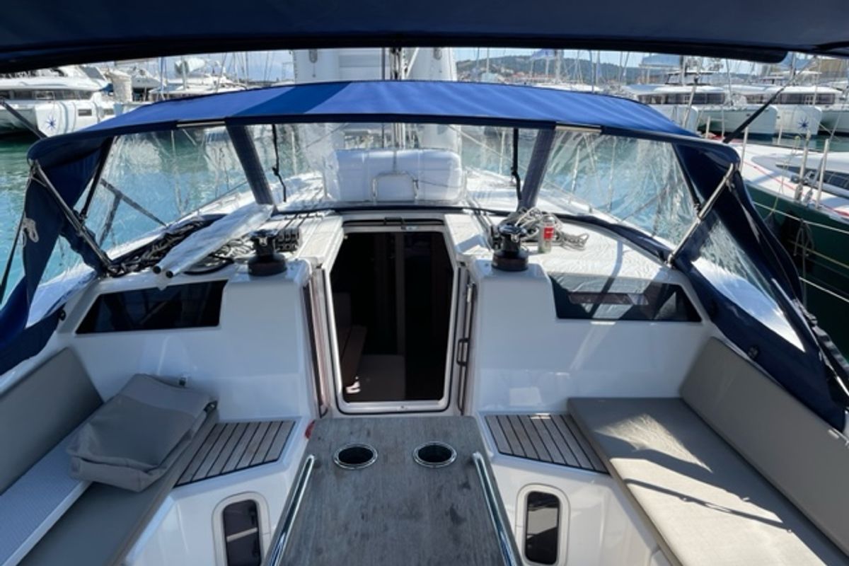 Deck of Enjoy, a Beneteau Oceanis 40.1 sailboat at Seget Donji, Croatia