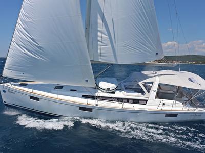 Salon of Filomena, a Beneteau Oceanis 48 sailboat at Općina Sukošan, Croatia