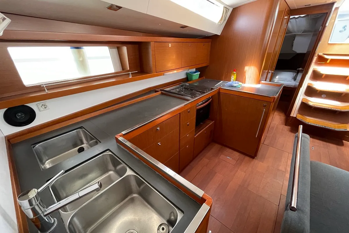 Galley of Filomena, a Beneteau Oceanis 48 sailboat at Općina Sukošan, Croatia