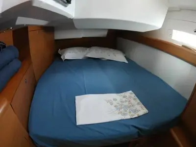 Cabin on EVA, a Jeanneau Sun Odyssey 469 sailboat at Volos Municipality, Greece