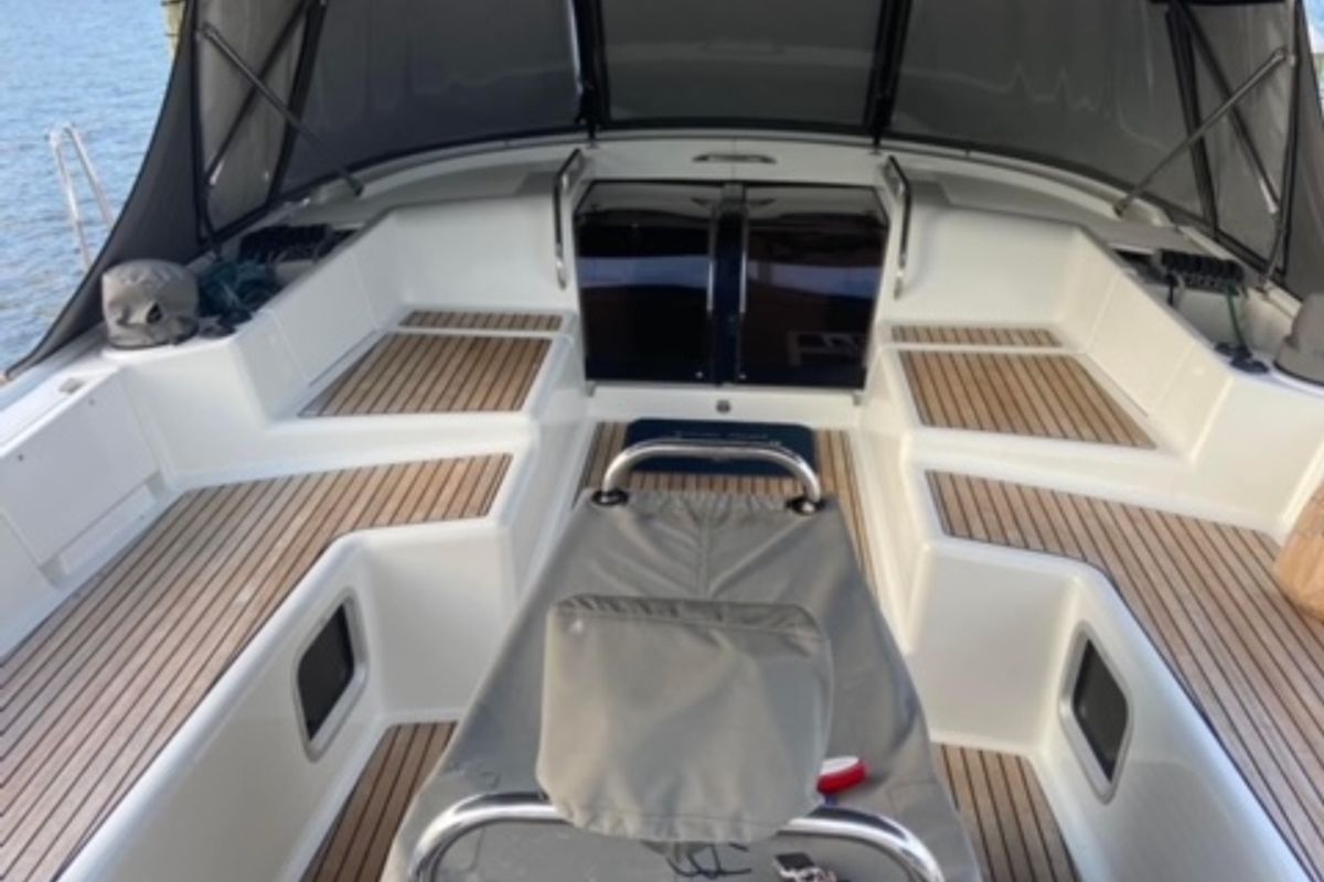 Cockpit of Padraigin II, a Jeanneau 58 sailboat at Chesapeake, United States