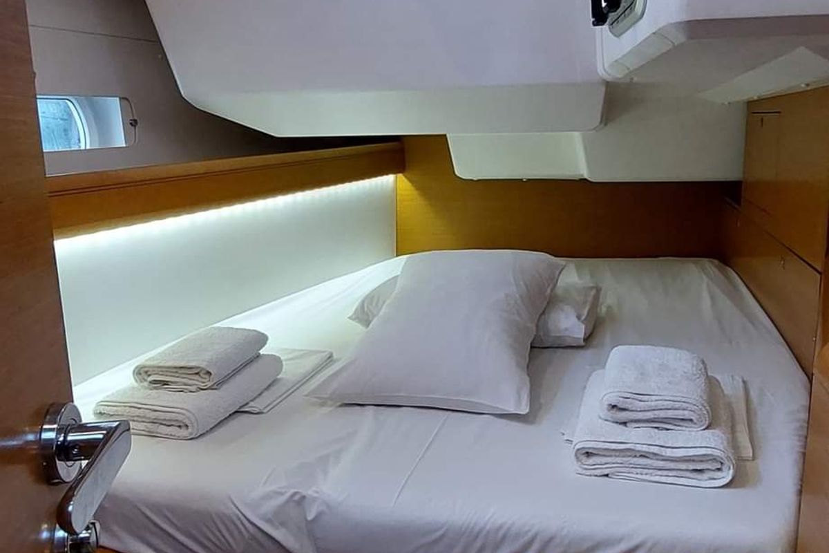 Cabin on YOLO, a Jeanneau Sun Odyssey 479 sailboat at Municipal Unit of Lefkada, Greece