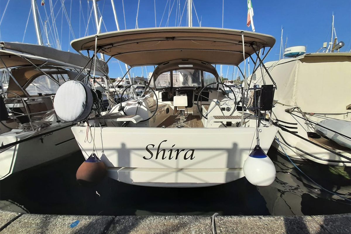 Cockpit of Shira, a Dufour 382 GL sailboat at Tonnarella, Italy