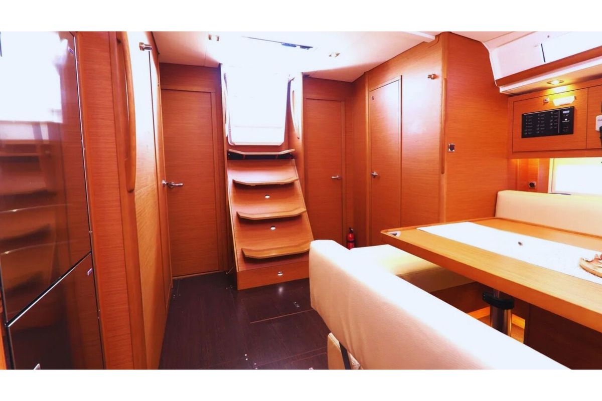 Salon of Mirasole, a Dufour 470 sailboat at Cagliari, Italy