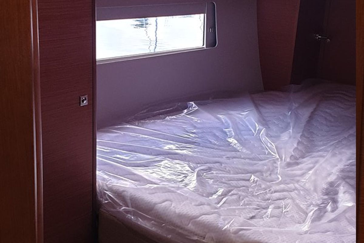 Cabin on Valchiria, a Dufour 470 sailboat at Tonnarella, Italy