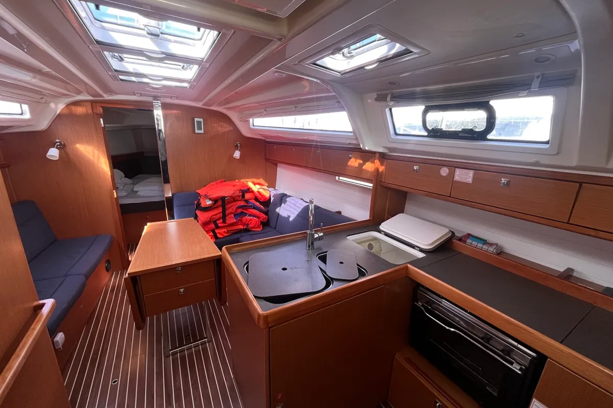 Salon of GITA, a Bavaria Cruiser 37 sailboat at Općina Sukošan, Croatia