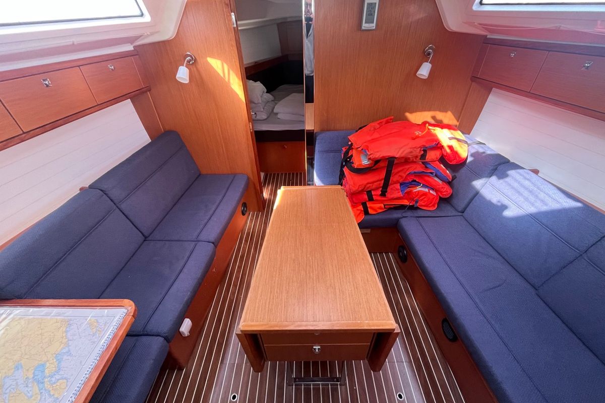 Salon of GITA, a Bavaria Cruiser 37 sailboat at Općina Sukošan, Croatia