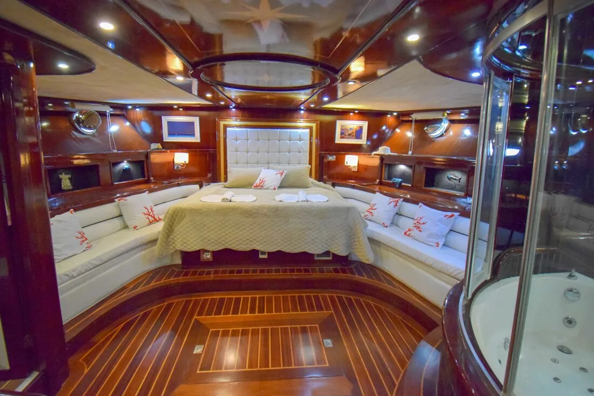 Cabin on Perla Del Mar II, a Unknown M/S Perla Del Mar II yacht at Marmaris, Turkey