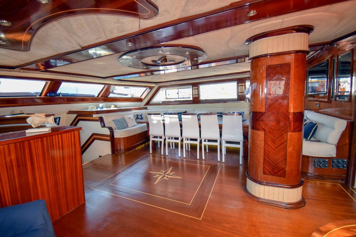 Salon of Perla Del Mar II, a Unknown M/S Perla Del Mar II yacht at Marmaris, Turkey
