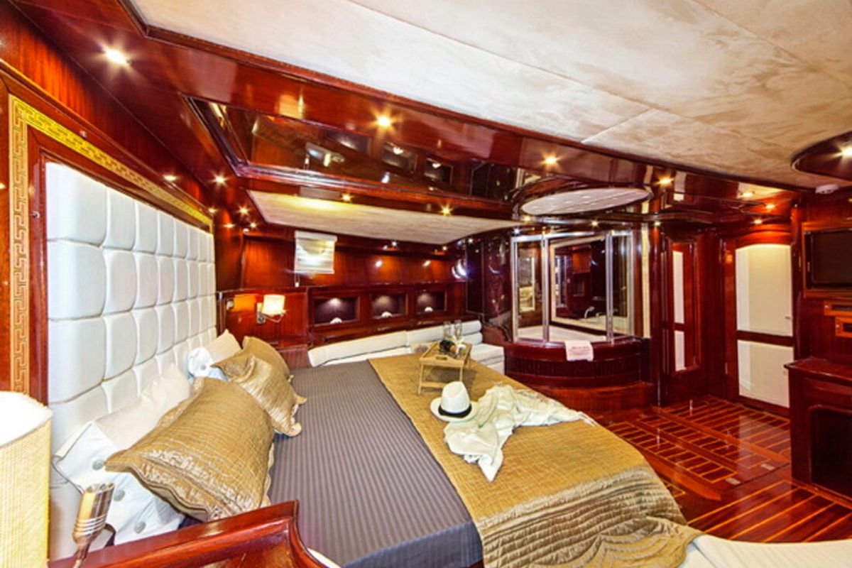Cabin on Perla Del Mar II, a Unknown M/S Perla Del Mar II yacht at Marmaris, Turkey