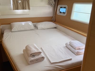 Cabin on Cata Loca, a Lagoon 400 S2 catamaran at Athens, Greece