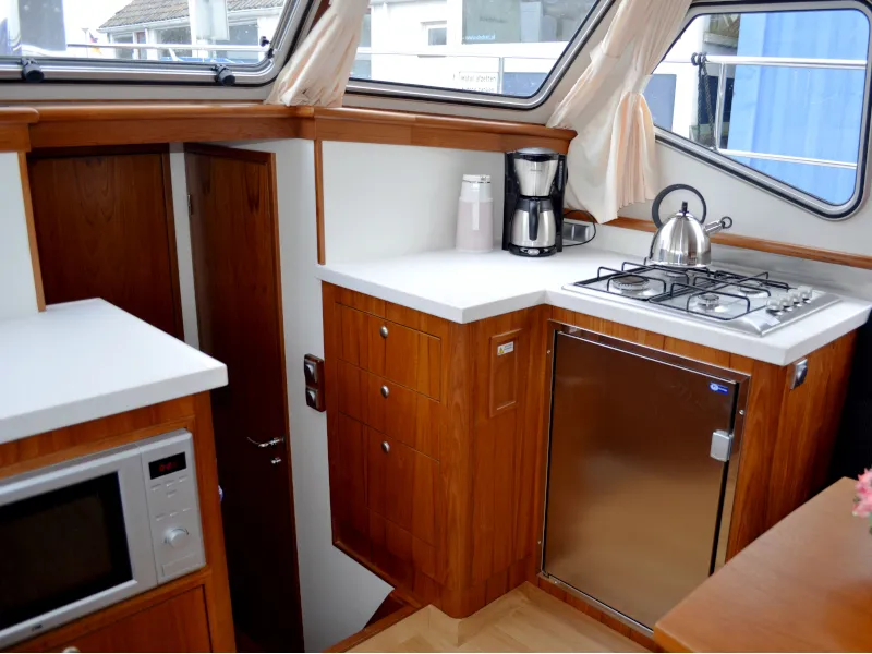 Galley of Drait 133, a De Drait Advantage 38 motorboat at Drachten, Netherlands