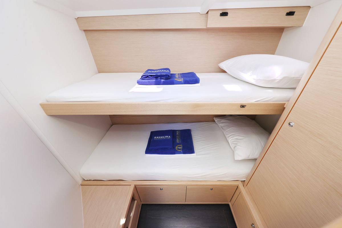 Cabin on Ocean Rose, a Dufour 48 sailboat at Općina Sukošan, Croatia