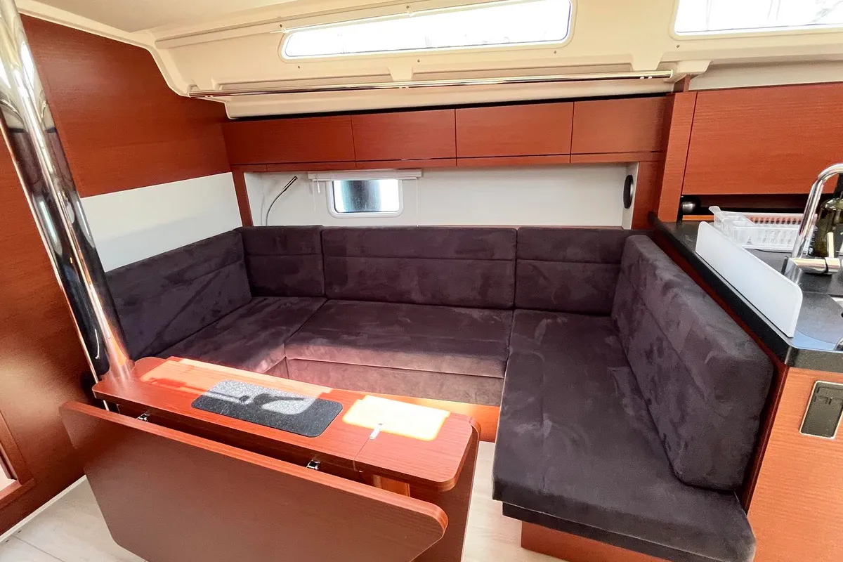 Salon of Anyma, a Hanse Yachts Hanse 418 sailboat at Lavreotiki Municipal Unit, Greece