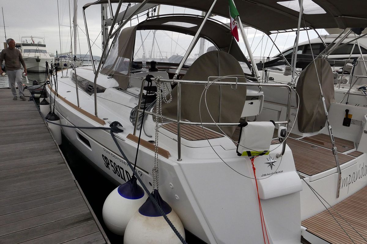 Exterior view of Impavida, a Jeanneau Sun Odyssey 519 sailboat at San Vincenzo, Italy
