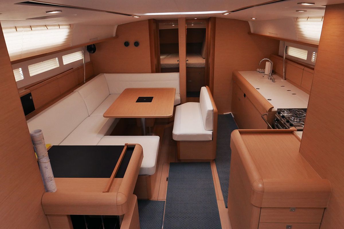 Salon of Impavida, a Jeanneau Sun Odyssey 519 sailboat at San Vincenzo, Italy