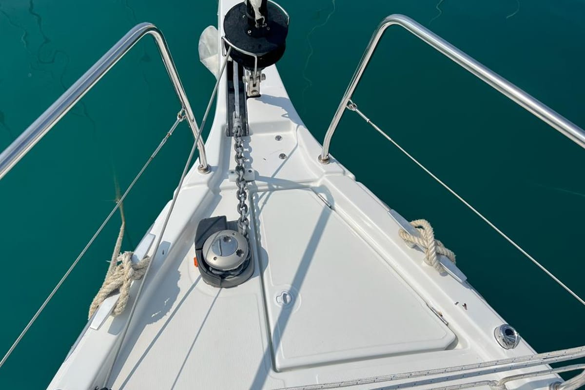 Rosalba, a Beneteau Oceanis 40.1 sailboat at Capo d'Orlando, Italy