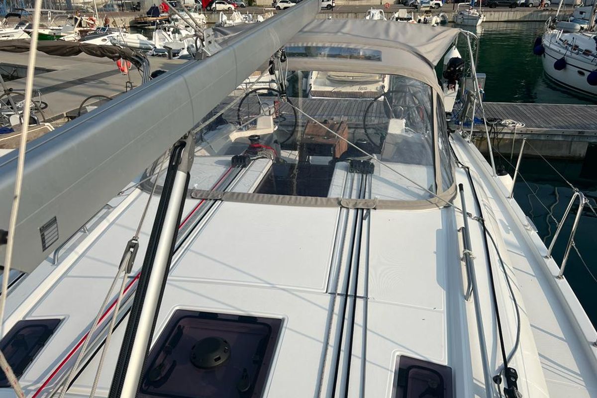 Exterior view of Rosalba, a Beneteau Oceanis 40.1 sailboat at Capo d'Orlando, Italy