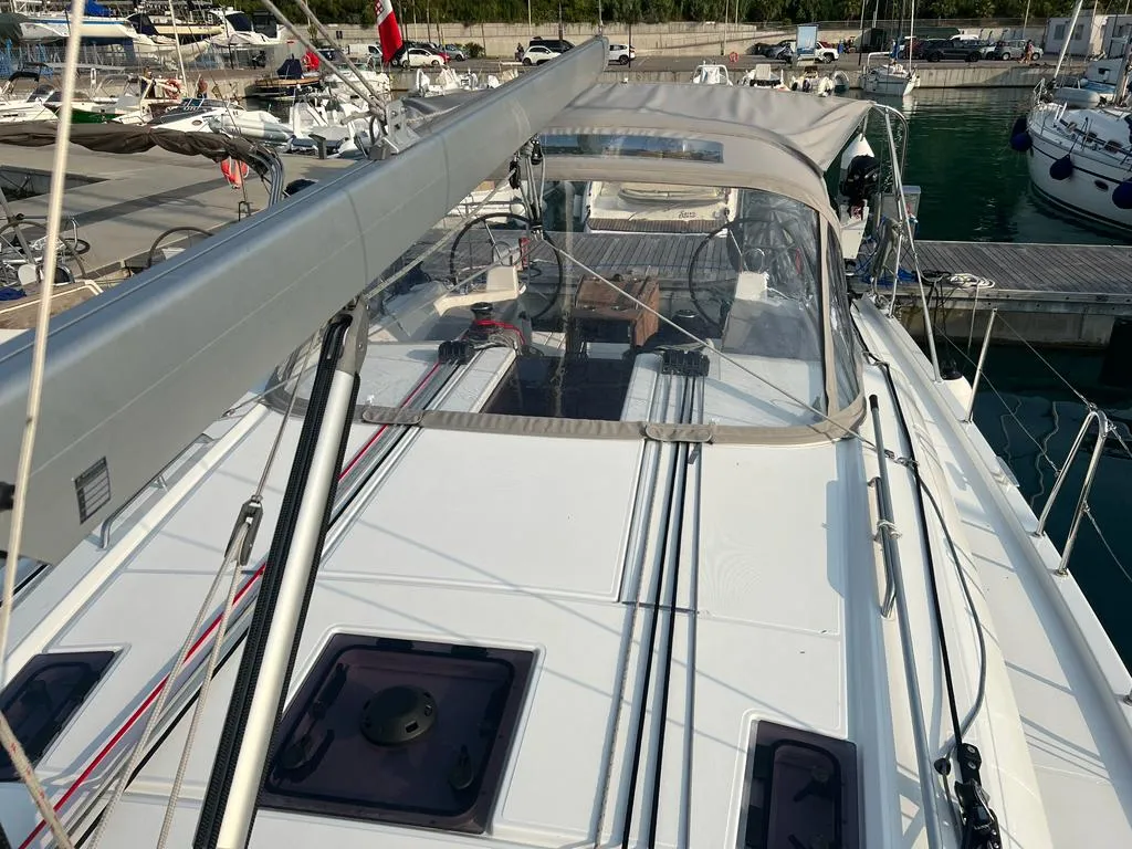 Deck of Rosalba, a Beneteau Oceanis 40.1 sailboat at Capo d'Orlando, Italy