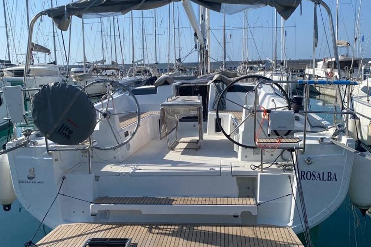 Exterior view of Rosalba, a Beneteau Oceanis 40.1 sailboat at Capo d'Orlando, Italy