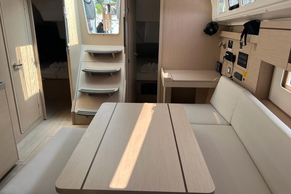 Salon of Rosalba, a Beneteau Oceanis 40.1 sailboat at Capo d'Orlando, Italy