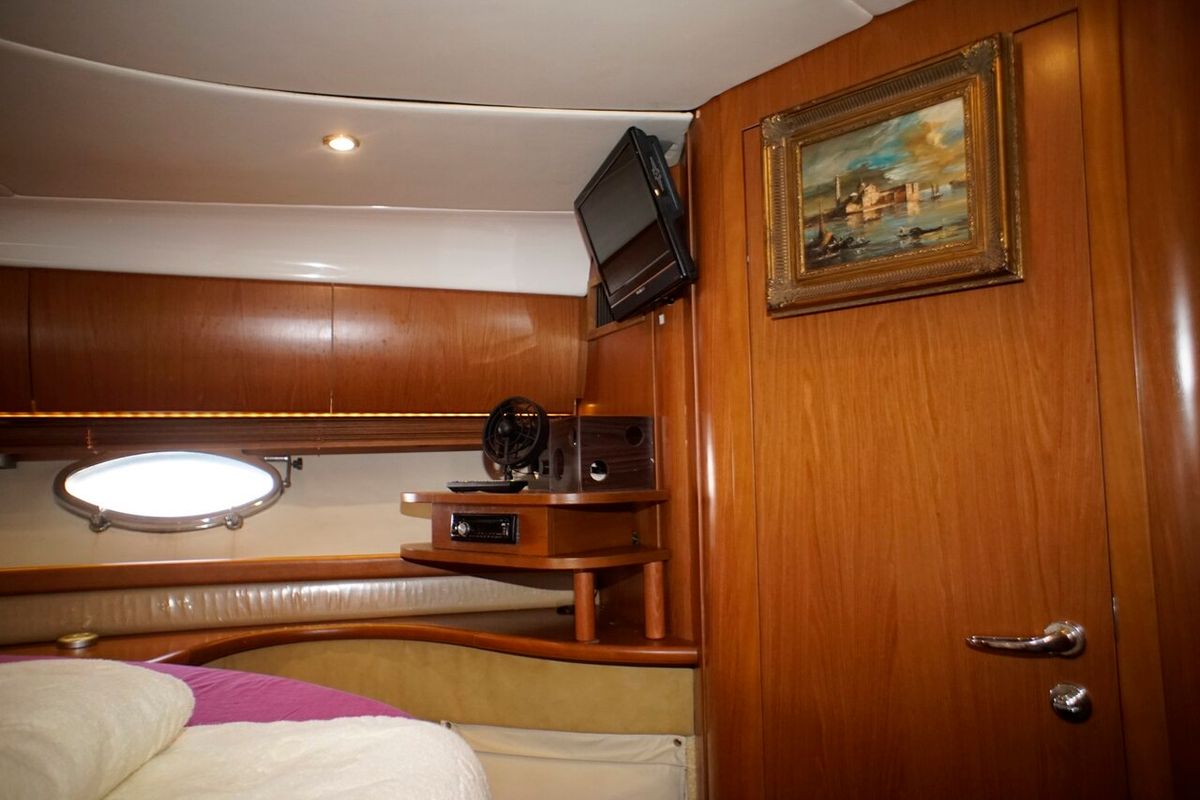 Cabin on Lady Veronika, a Gobbi 425 SC yacht at Punat, Croatia
