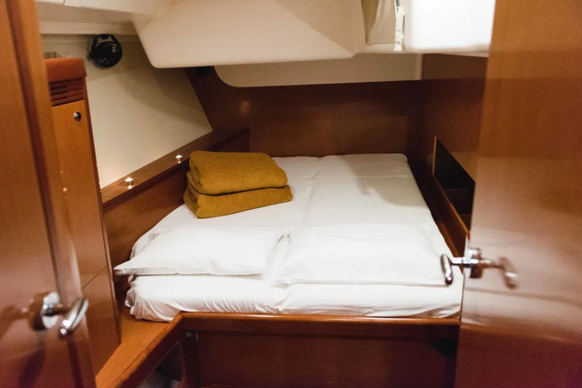 Cabin on Alex, a Beneteau Oceanis 54 sailboat at Municipal Unit of Lefkada, Greece