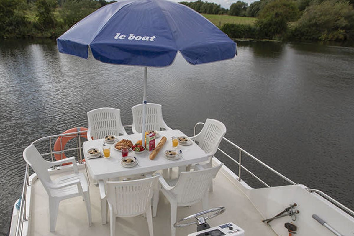 Deck of Crusader - Budget 19, a Cygnet Crusader motorboat at Rheinsberg, Germany