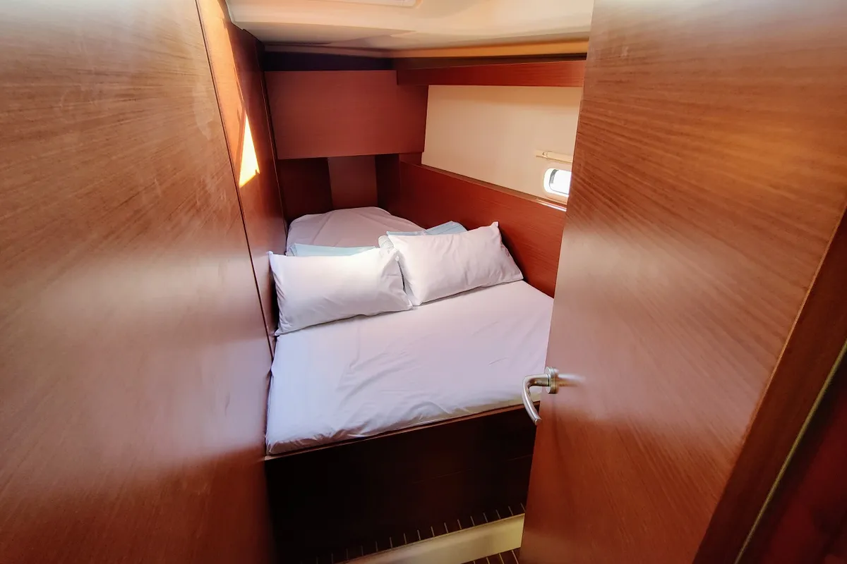 Cabin on Aura II, a Hanse Yachts Hanse 458 sailboat at Općina Sukošan, Croatia