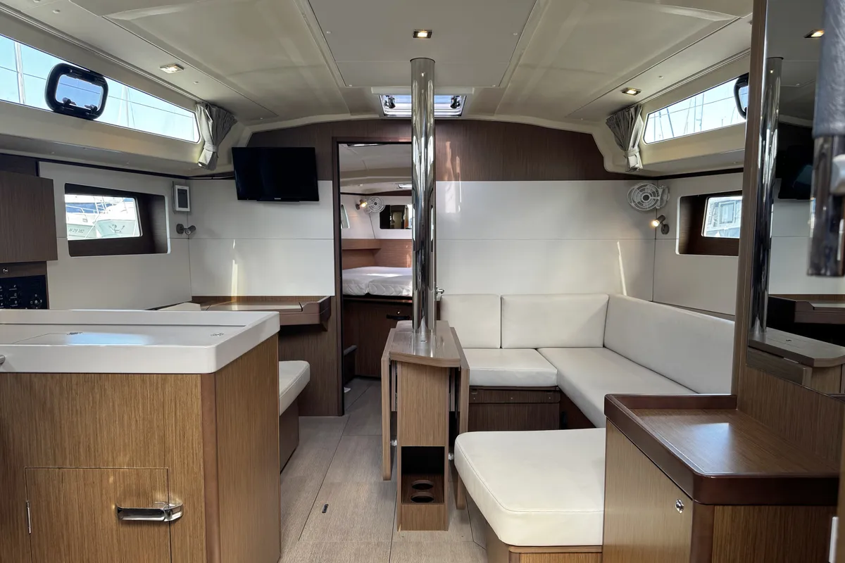 Salon of All Winds, a Beneteau Oceanis 41.1 sailboat at Općina Rogoznica, Croatia