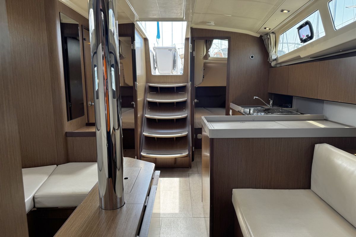 Salon of All Winds, a Beneteau Oceanis 41.1 sailboat at Općina Rogoznica, Croatia