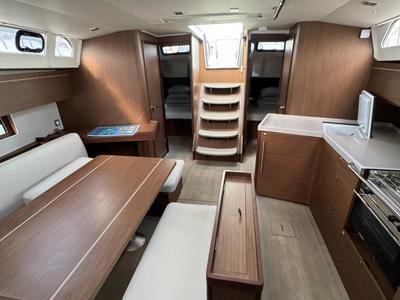 Cabin on Miraculix, a Beneteau Oceanis 46.1 sailboat at Grad Biograd na Moru, Croatia