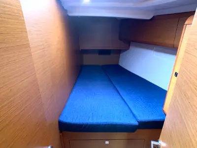 Cabin on Elsa, a Jeanneau Sun Odyssey 519 sailboat at Općina Rogoznica, Croatia
