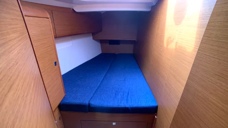 Cabin on Elsa, a Jeanneau Sun Odyssey 519 sailboat at Općina Rogoznica, Croatia