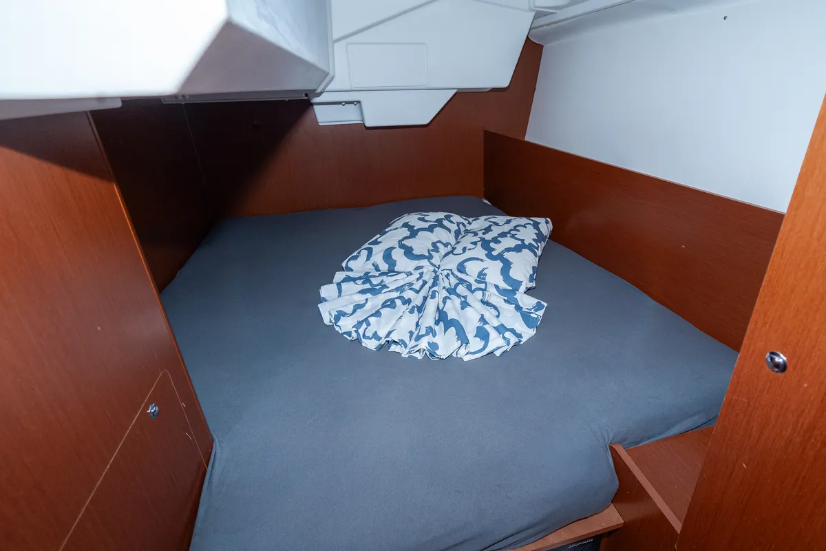 Cabin on Hydra, a Beneteau Oceanis 38.1 sailboat at Grad Pula, Croatia