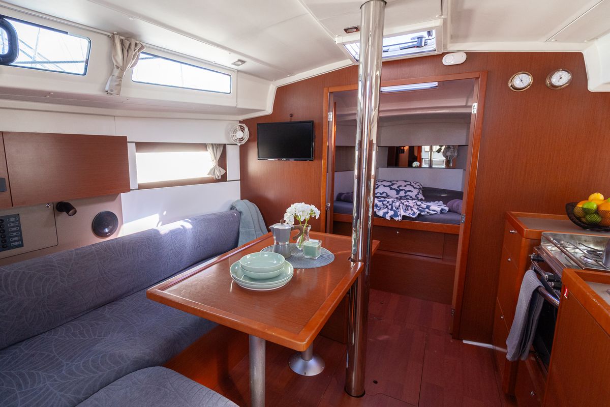 Salon of Hydra, a Beneteau Oceanis 38.1 sailboat at Grad Pula, Croatia