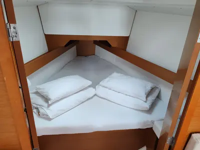 Cabin on Diddley, a Jeanneau Sun Odyssey 349 sailboat at Općina Pakoštane, Croatia