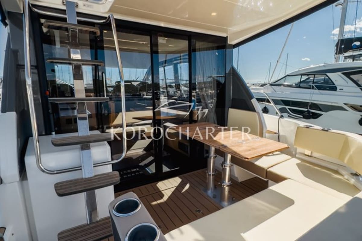 Neptun, a Bavaria R40 Fly yacht at Punat, Croatia