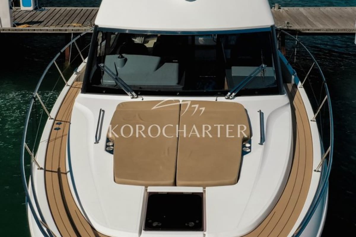 Neptun, a Bavaria R40 Fly yacht at Punat, Croatia