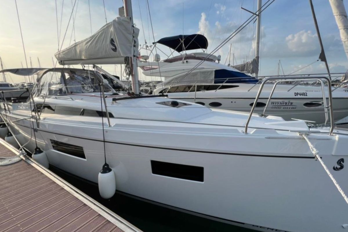 Exterior view of Philosophie, a Beneteau Oceanis 34.1 sailboat at Baan Salak Phet, Thailand