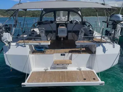 HORIZON, a Bavaria Bavaria C42 sailboat at Skiathos, Greece